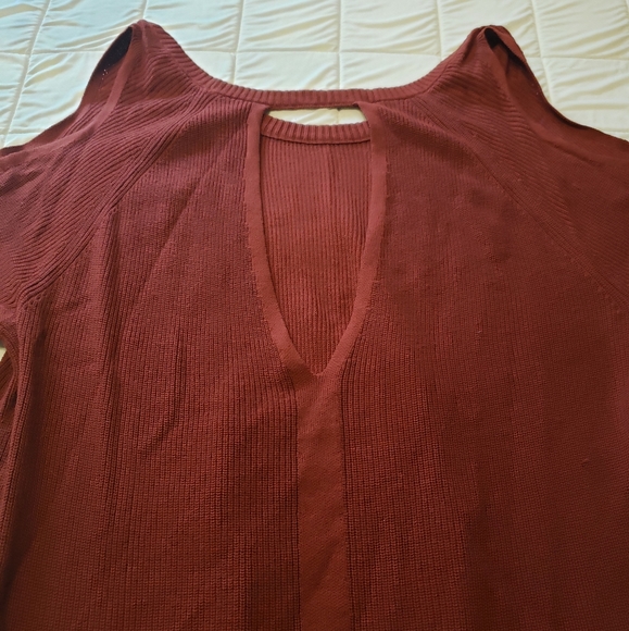 Torrid rust cold shoulder keyhole back sweater size 2 - Picture 2 of 7